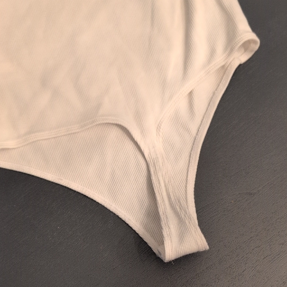 Express White Ruffled Bodysuit - Picture 5 of 7